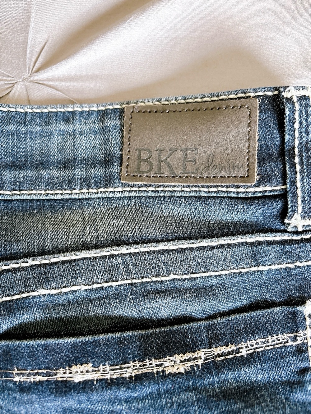 BKE Stella Bootcut Jeans Womens 28L Medium Wash Stretch Flare Denim 28x33.5 - Picture 9 of 16